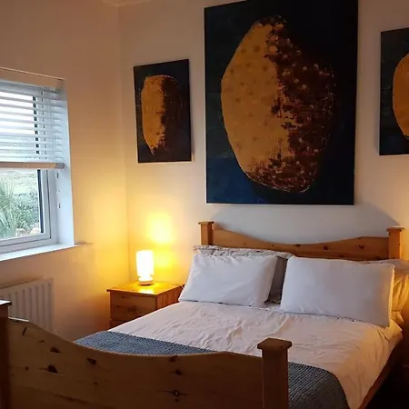 Solastobann Arthouse 1 En-suite Malin Head