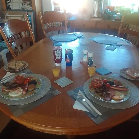 Bed & Breakfast Solastobann Arthouse 1 En-suite