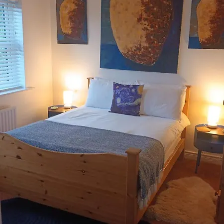 Solastobann Arthouse 1 En-suite Alojamento de Acomodação e Pequeno-almoço