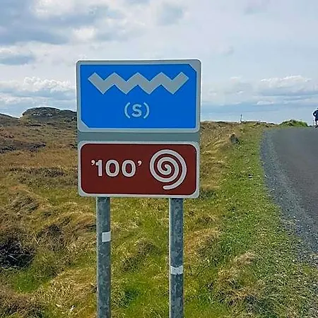 Solastobann Arthouse 1 En-suite ベッド・アンド・ブレックファスト Malin Head