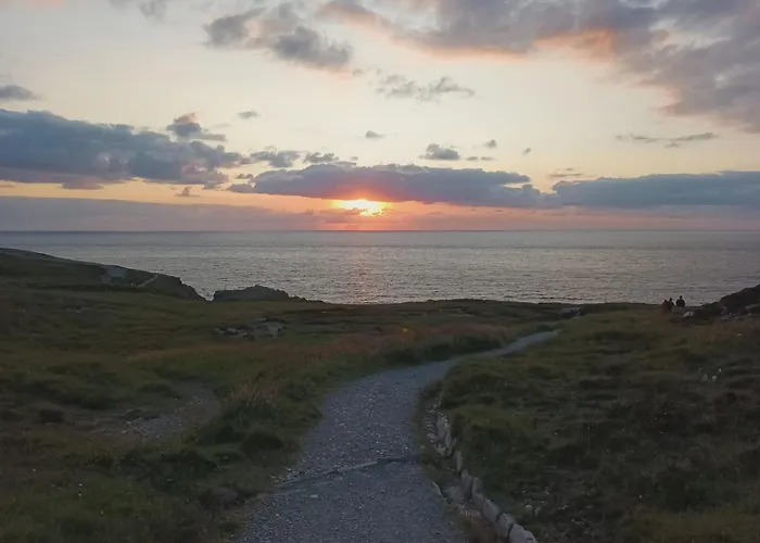 Solastobann Arthouse 1 En-suite Couette-café Malin Head